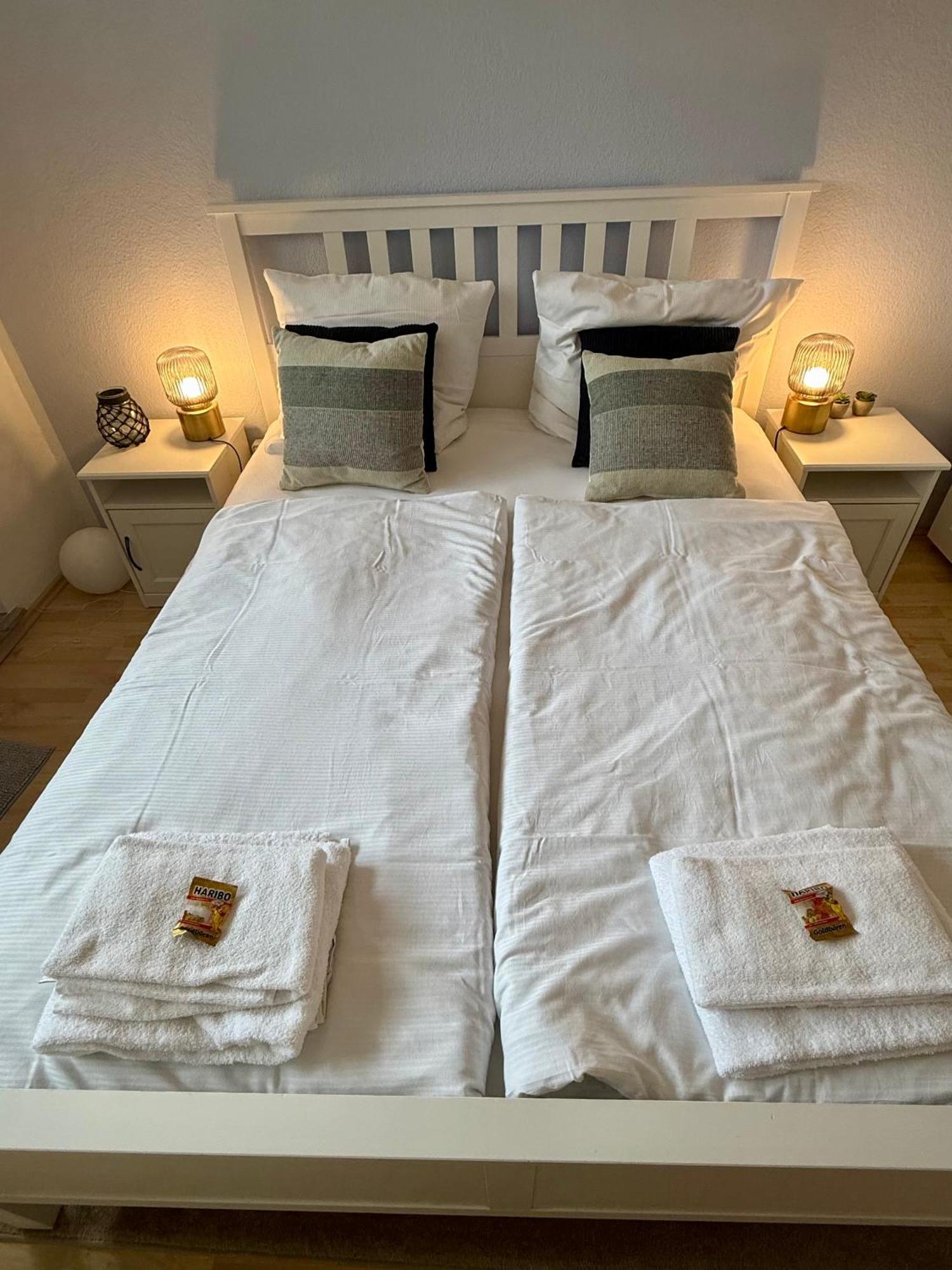 Schoenes Zwei-zimmer-apartment In Der Bremer Apartment *